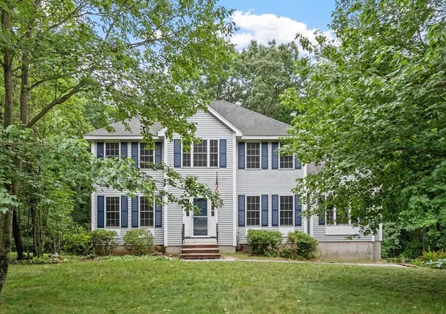 2nd image of 79 Wyndridge Cir, Pelham, NH 03076 | MLS# 73559535