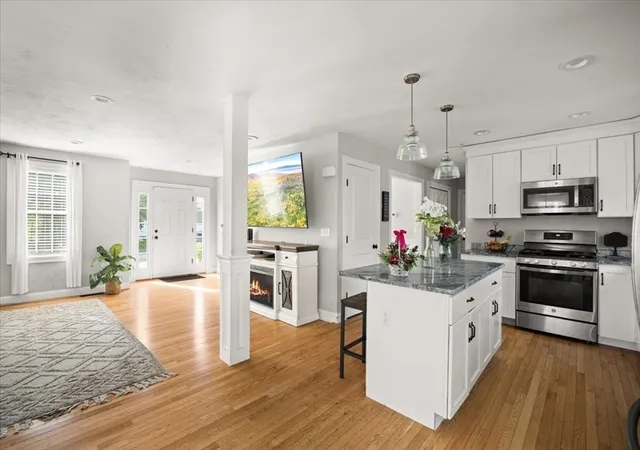 4th image of 36 Cranesbill Rd, Taunton, MA 02780 | MLS# 73522352