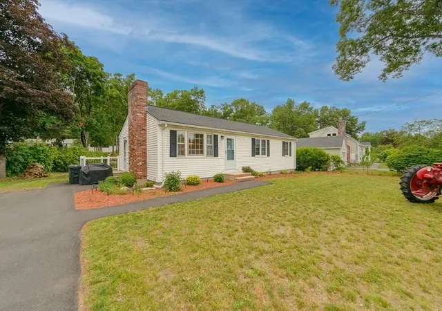 1st image of 132 Oak Ridge Dr, Ayer, MA 01432 | MLS# 73540646