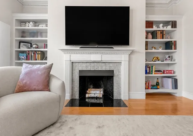 3rd image of 333 Commonwealth Ave #14, Boston, MA 02115 | MLS# 73516832