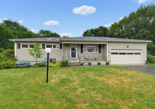 Homes for sale in Somerset, MA | 28 Tower Hill Road, Somerset, MA 02726 | MLS# 73546736