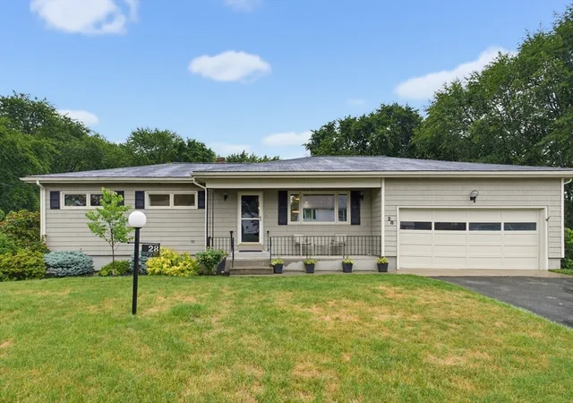 Homes for sale in Somerset, MA | 28 Tower Hill Road, Somerset, MA 02726 | MLS# 73546736