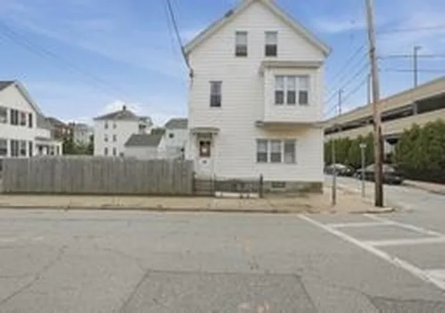 1st image of 341 Osborn St, Fall River, MA 02724 | MLS# 73566595