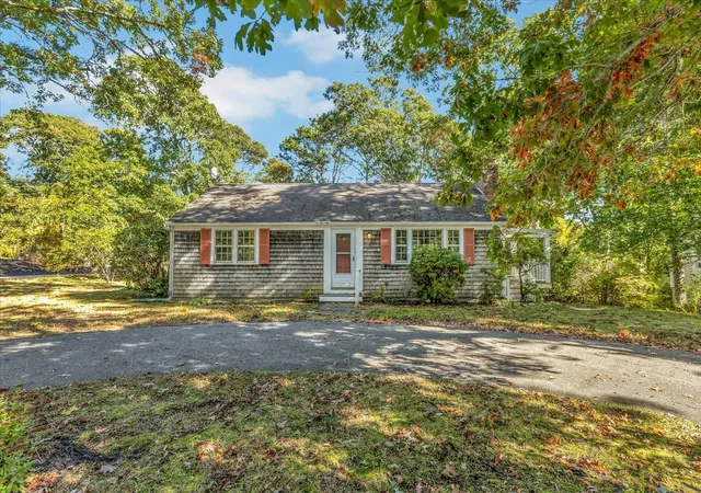 Photo 1 of Single family home for sale at 31 Surrey Ln, Harwich, MA 02645 | MLS# 73596811 | Listing updated on 2026-10-30