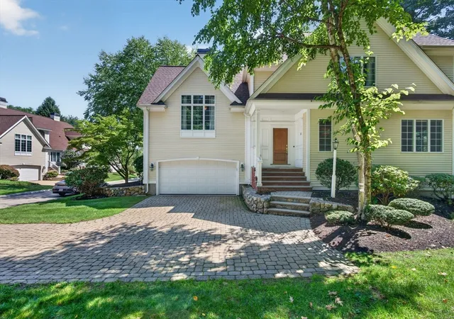 Photo 2 of Sale Pending at 32 Bobby Jones Dr #32, Andover, MA 01810 | MLS# 73562404 | Listing updated on 2026-09-14