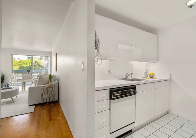 Homes for sale in Cambridge, MA | 950 Massachusetts Ave #505, Cambridge, MA 02139 | MLS# 73531704