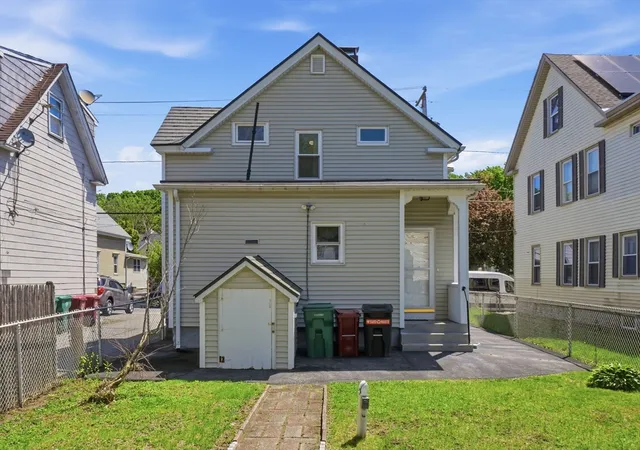 5th image of 54 Hampshire St, Lowell, MA 01850 | MLS# 73522223