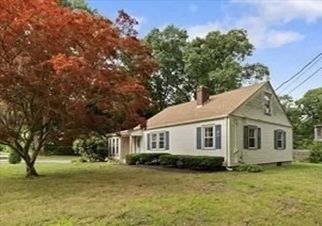 1st image of 105 Patterson St, Attleboro, MA 02703 | MLS# 73561483