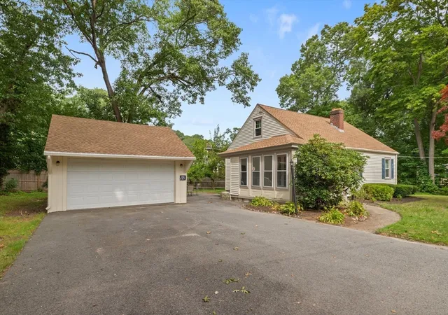 2nd image of 105 Patterson St, Attleboro, MA 02703 | MLS# 73561483