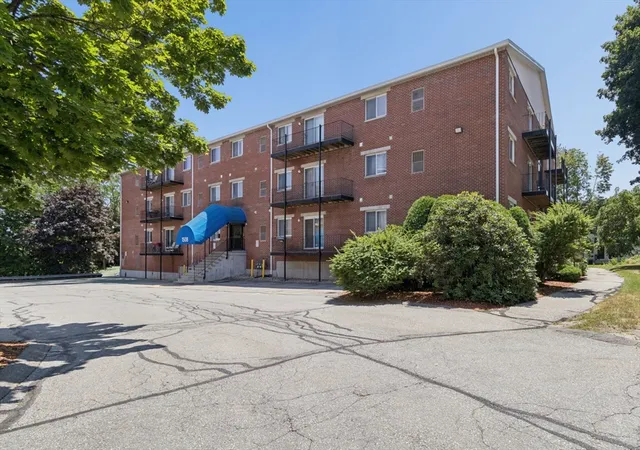 2nd image of 1508 Gorham #306, Lowell, MA 01852 | MLS# 73548188