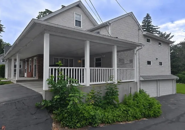 Homes for sale in Millbury, MA | 35 Maple St, Millbury, MA 01527 | MLS# 73537029
