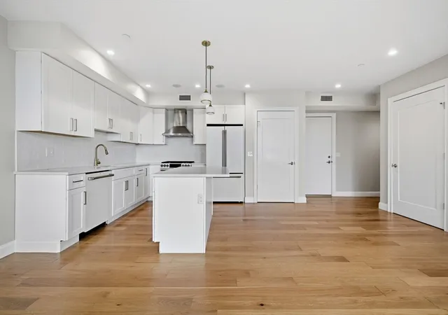 Photo 5 of Condo for sale at 40 Westmoreland St #8, Dorchester Center, MA 02124 | MLS# 73542918 | Listing updated on 2026-08-20