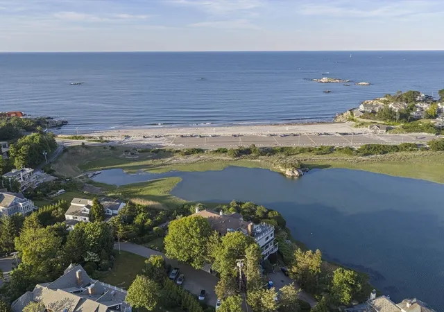 2nd image of 131 Nichols Road #6, Cohasset, MA 02025 | MLS# 73567509