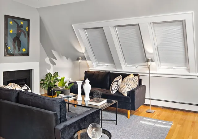 3rd image of 27 E Springfield St #3, Boston, MA 02118 | MLS# 73505470
