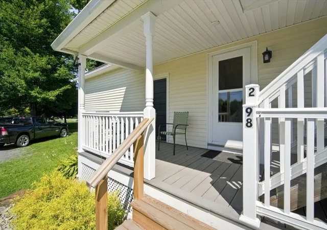4th image of 98 Stockbridge Rd, Hadley, MA 01002 | MLS# 73563253