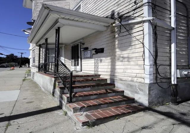 Homes for sale in New Bedford, MA | 178 Ashley Blvd, New Bedford, MA 02746 | MLS# 73539485