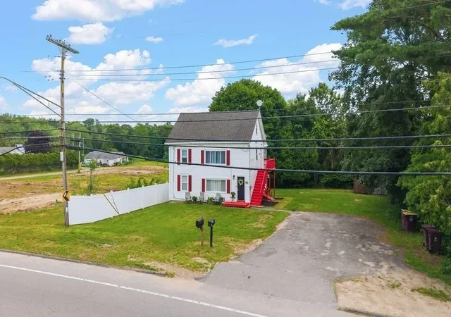 2nd image of 66 Middle Rd, Acushnet, MA 02743 | MLS# 73549029