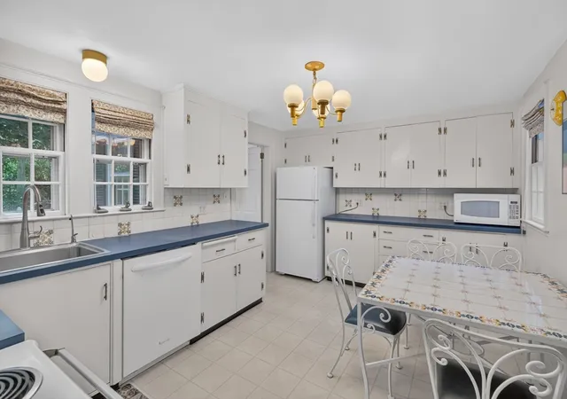 Photo 3 of Single family home for sale at 75 Warren, Plymouth, MA 02360 | MLS# 73560123 | Listing updated on 2026-08-22