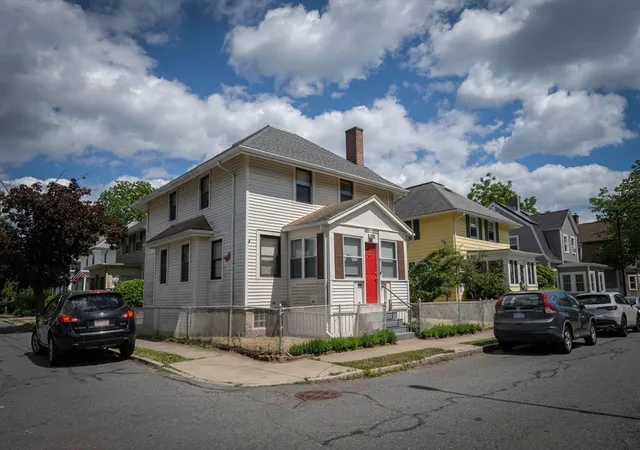 Homes for sale in New Bedford, MA | 46 Park St, New Bedford, MA 02740 | MLS# 73540365