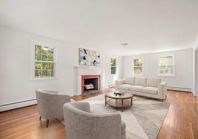3rd image of 10 Bakers Hill, Weston, MA 02493 | MLS# 73528181