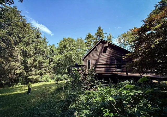 2nd image of 392 Mashapaug Rd, Holland, MA 01521 | MLS# 73547485