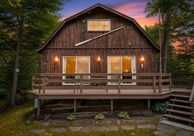2nd image of 3 Lake Ave, Spencer, MA 01562 | MLS# 73550579