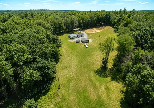 24th image of 598 600 Old Dana Rd, Barre, MA 01005 | MLS# 73552999