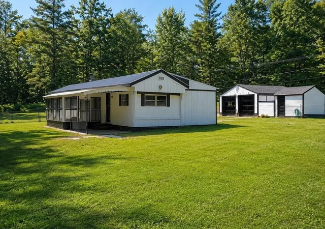 5th image of 598-600 Old Dana Rd, Barre, MA 01005 | MLS# 73552999