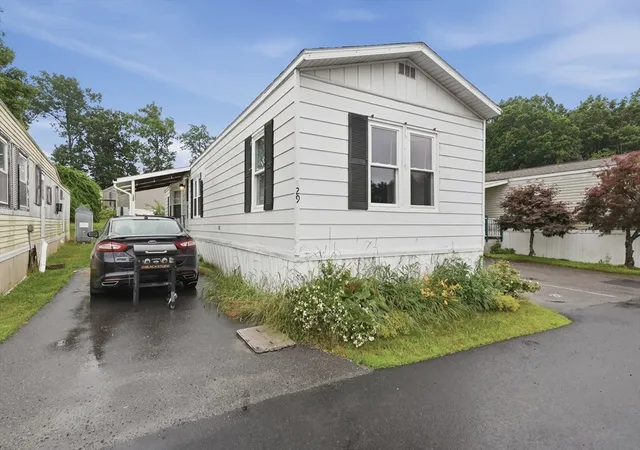 3rd image of 25 Groton School Road #29, Ayer, MA 01432 | MLS# 73548807