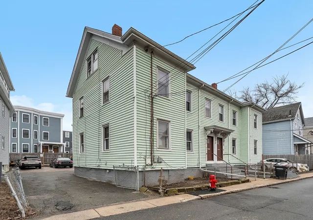 Homes for sale in Somerville, MA | 20 Autumn St, Somerville, MA 02145 | MLS# 73496489
