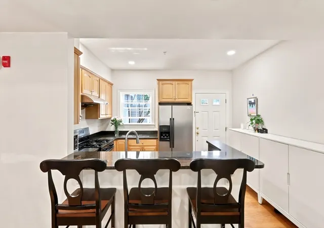 Homes for sale in Braintree, MA | 11 Brookside Rd #3, Braintree, MA 02184 | MLS# 73540043