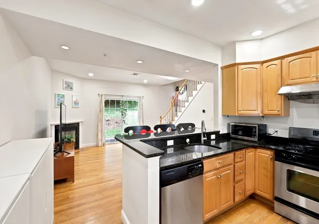 Homes for sale in Braintree, MA | 11 Brookside Rd #3, Braintree, MA 02184 | MLS# 73540043