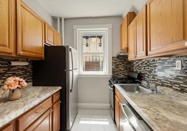 Homes for sale in Allston, MA | 78 Glenville Ave #9, Allston, MA 02134 | MLS# 73537344