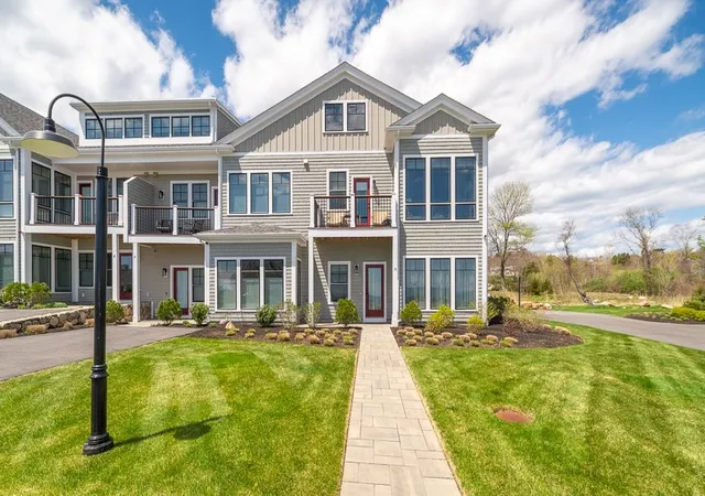 Photo 4 of Sale Pending at 163 Atlantic Rd #6, Gloucester, MA 01930 | MLS# 73515483 | Listing updated on 2026-08-06