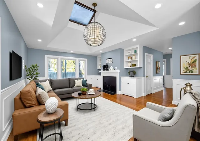 3rd image of 6 Smith Ln #6, Manchester, MA 01944 | MLS# 73478236