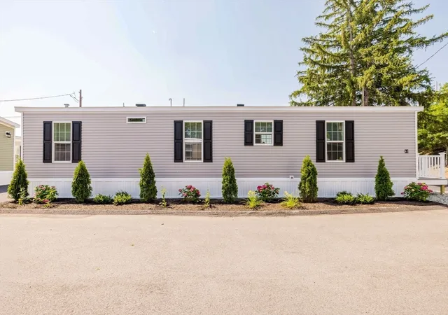 Homes for sale in Attleboro, MA | 1346 Newport Ave #A2, Attleboro, MA 02703 | MLS# 73548740