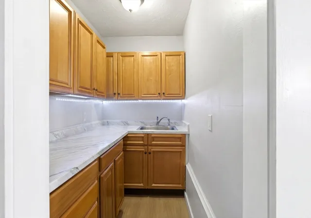 5th image of 81 Ward St, Worcester, MA 01610 | MLS# 73502656