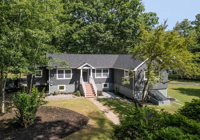 3rd image of 1 Albion Rd, Billerica, MA 01821 | MLS# 73544194