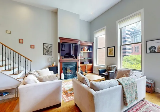 3rd image of 201 Newbury St #204, Boston, MA 02116 | MLS# 73529311