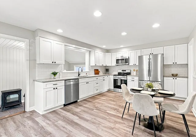 Photo 2 of Single family home for sale at 3 Maplelawn Dr, Monson, MA 01057 | MLS# 73568142 | Listing updated on 2026-08-29