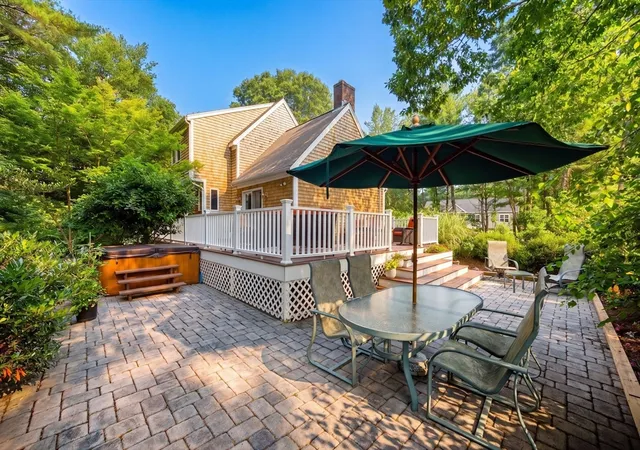 Photo 3 of Single family home for sale at 5 Acorn Ln, Mattapoisett, MA 02739 | MLS# 73551123 | Listing updated on 2026-08-20