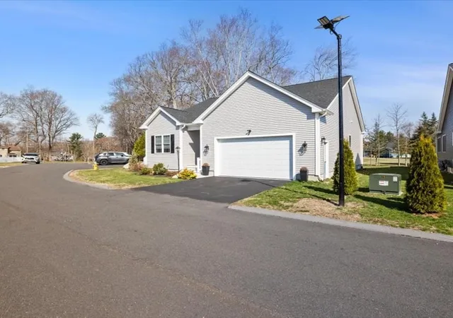 Homes for sale in Dudley, MA | 20 Country Club Blvd #20, Dudley, MA 01571 | MLS# 73506456