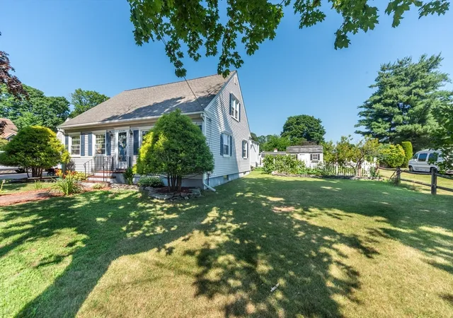 3rd image of 117 River St, Hudson, MA 01749 | MLS# 73551290
