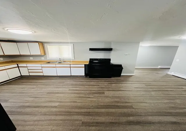 5th image of 19 Myrtle Ave, Webster, MA 01570 | MLS# 73565340
