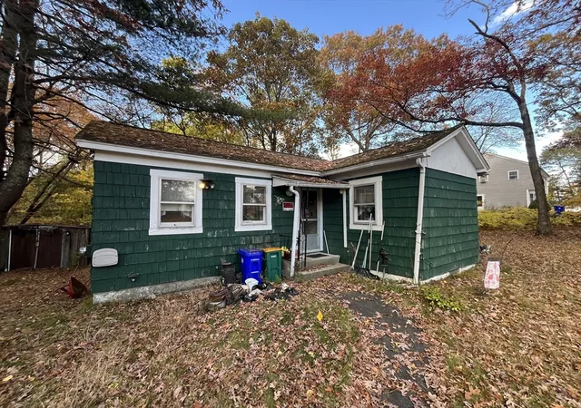 Homes for sale in Attleboro, MA | 75 Grant St, Attleboro, MA 02703 | MLS# 73532719