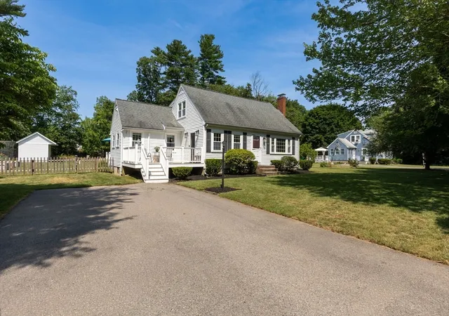 3rd image of 710 Summer St, East Bridgewater, MA 02333 | MLS# 73553135