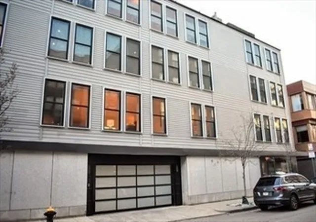 12th image of 335 West 2nd #8, South Boston, MA 02127 | MLS# 73556507