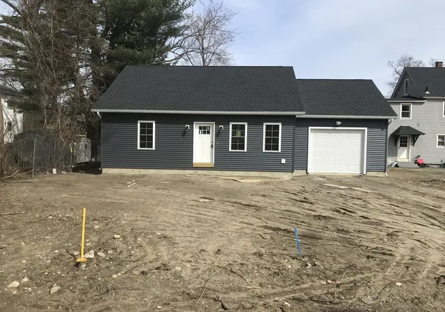 Homes for sale in Westfield, MA | 114 Otis St #C, Westfield, MA 01085 | MLS# 73509391