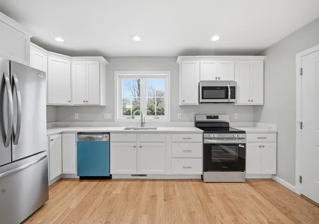 Homes for sale in Westfield, MA | 114 Otis St, Westfield, MA 01085