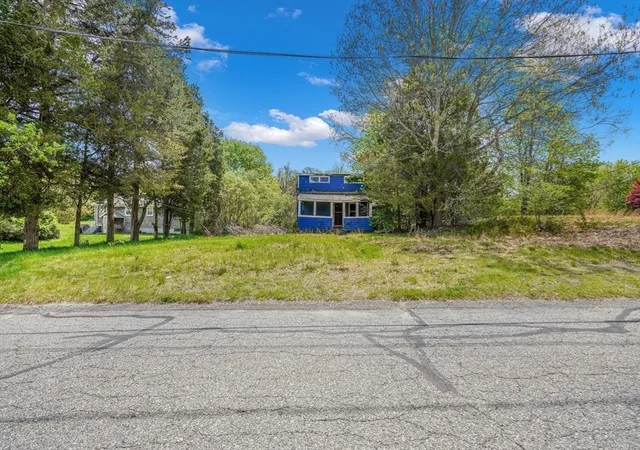 Photo 2 of Sale Pending at 28 Brown St, Swansea, MA 02777 | MLS# 73520495 | Listing updated on 2026-08-26
